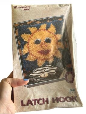 Vintage WonderArt Caron International 12×12 Sun Celestial Latch Hook Kit-NEW